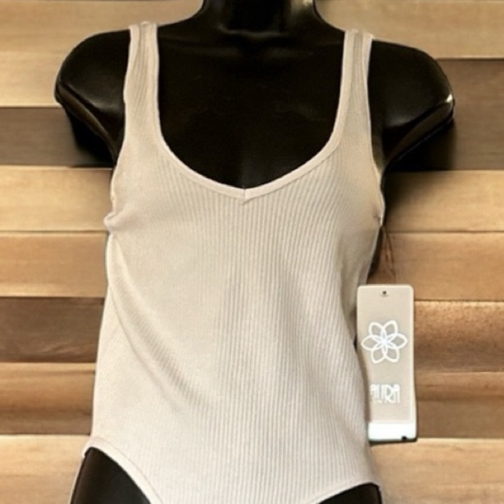 NWT Aura Snap Closure Bodysuit